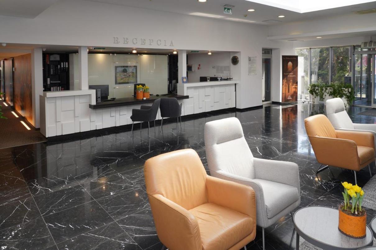 Hotel Mousson 4*