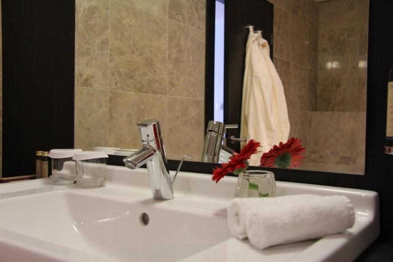 Mousson Hotel 4*